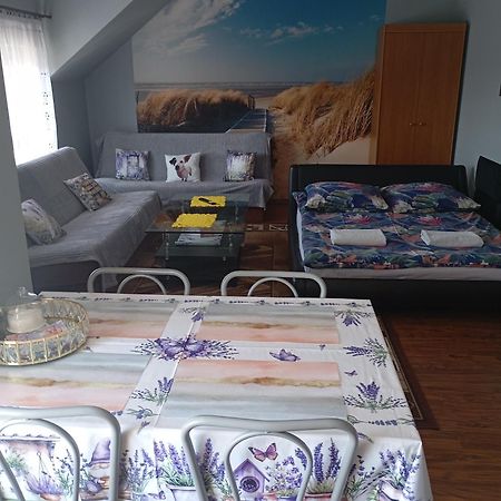 Pokoje Goscinne Surfinia Gdańsk Exterior foto